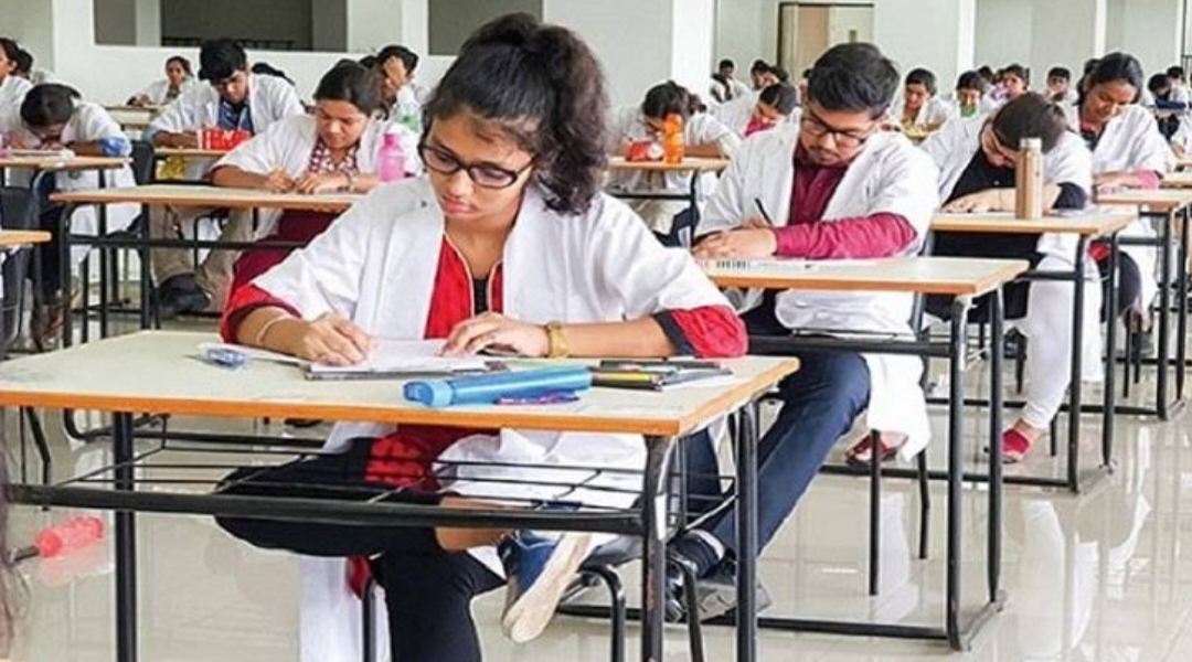 যে কারণে কোটায় উত্তীর্ণ মেডিকেল শিক্ষার্থীদের ভর্তি প্রক্রিয়া স্থগিত
